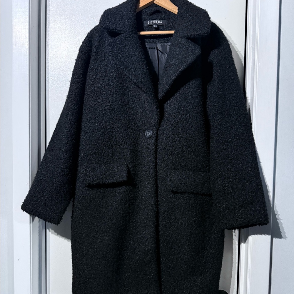 Gorgon Bouclé Oversized Coat - Picture 5 of 5
